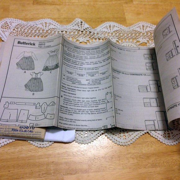 Uncut, factory folded Butterick B5810 girl's sewing pattern - Picture 2 of 10